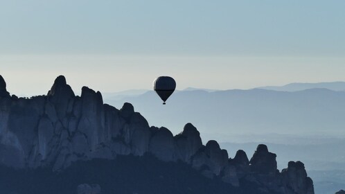 Montserrat heteluchtballonervaring & kloosterbezoek vanuit Barcelona