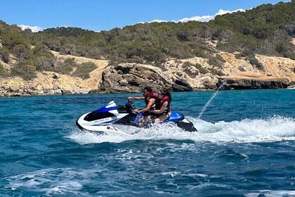 Jet ski therapy for the soul in coast of Santa Ponsa