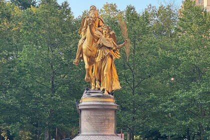 Central Park Pedicab Tour – Guided Ride with Stops