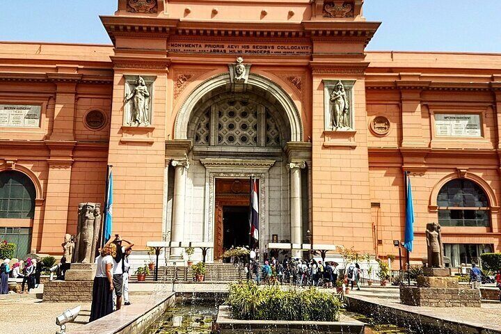 Explore Cairo in a Day Pyramids, Egyptian Museum & Lunch–Hurghada
