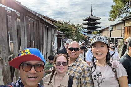 Authentic Private Tour from Osaka to Kyoto with a Native Expert