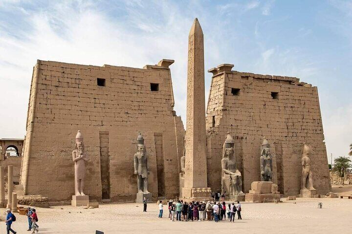 Hurghada To Luxor
Luxor from Hurghada 
Luxor by bus
