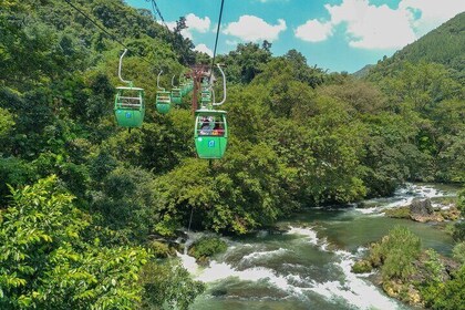Zhangjiajie 2 Day Adventure: Avatar Peaks & Tianmen Mountain