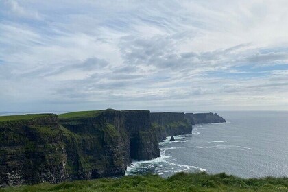 Private Tour from Dublin to Cliffs of Moher and Galway