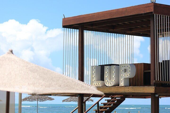 Day use by the sea with pool and lots of fun