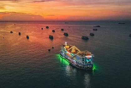 Pattaya museum, illusion evening night and Ocean Sky from Bangkok