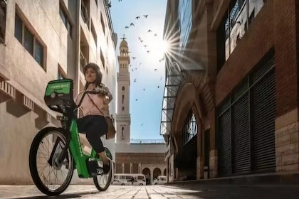 Uhud History Trail By E-Bike Tour in Medina