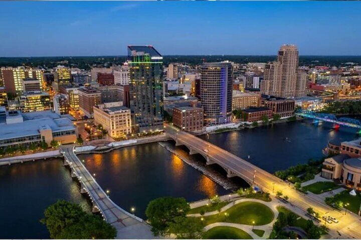 Grand Rapids Michigan Scavenger Hunt Grand Hunt Round River City