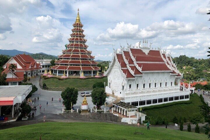 Wat Huay Pla Kang