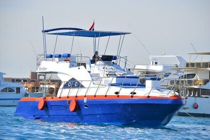 Private Boat to Hula Hula Island with Lunch & Transfer – Hurghada
