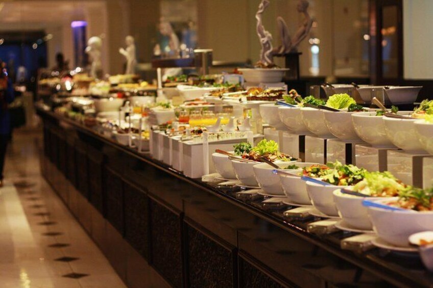Dinner Buffet at Taj Samudra Colombo 