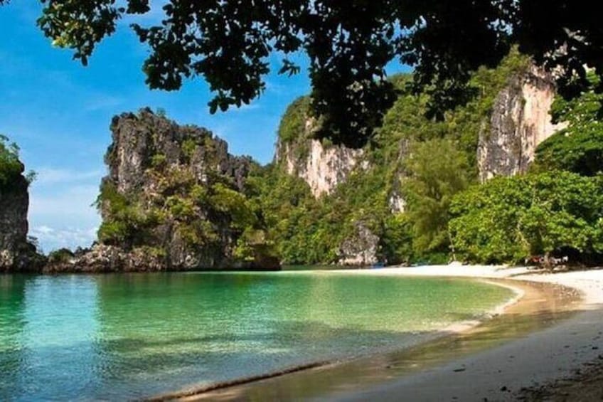 KRABI: Join Tour Hong Islands Snorkeling By Long Trail Boat with Lunch
