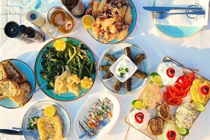 Chania: Morning Bites and Market Delights Food Tour