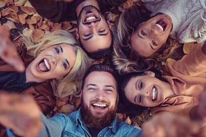 NON BUS FALL COLORS Traverse City Old Mission Wine Tour