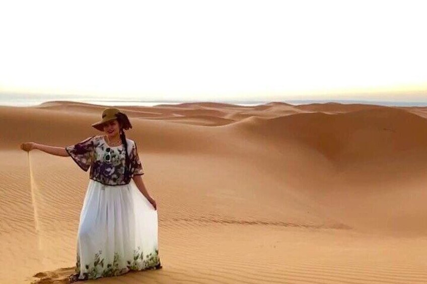 Day Tour to Wahiba Sands Desert and Wadi Bani Khalid (Desert Safari)