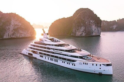 Grand Pioneers 6-Star Cruise – 2D1N Halong Bay Classic Tour