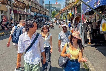Tsukiji Market Foodie Tour with 5 Tastings in Tokyo