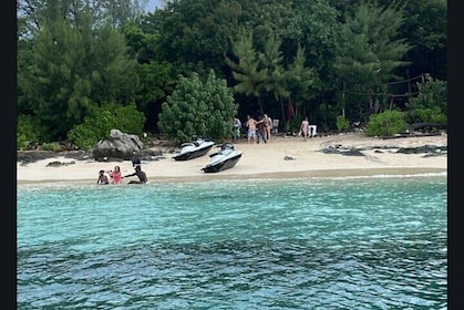 Nassau Paradise Private Jet Ski Experience