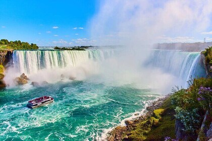 Niagara Falls Private Day Tour with Hornblower Cruise from GTA