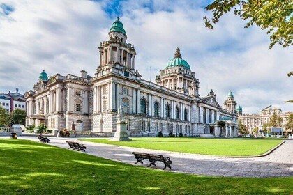 Belfast Self Guided Walking Tour with an APP