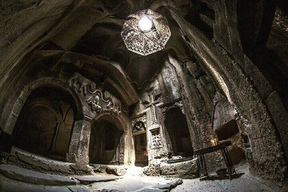 Private tour: Garni, Geghard, Symphony of Stones and Sevan