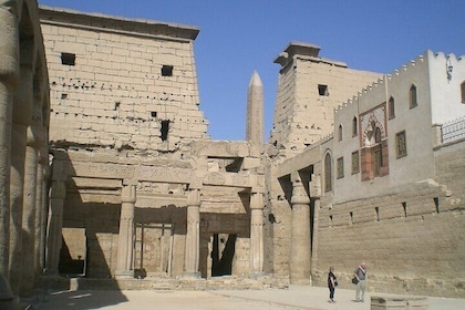 From Marsa Alam: Small Group Day Trip to Luxor