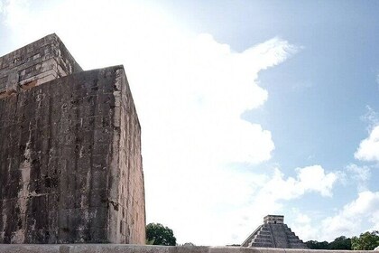 Chichen Itza, 2Cenotes with Valladolid from Playa del Carmen