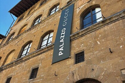 Florence: Palazzo Gucci Visions Skip-the-Line Ticket with Host