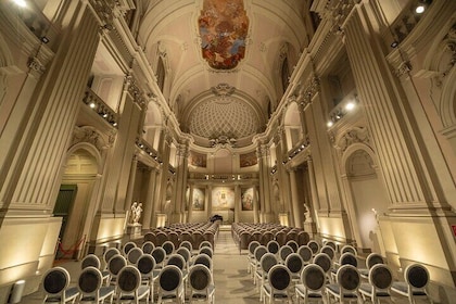 Vivaldi Four Seasons Concert and Tuscan Apericena in Florence
