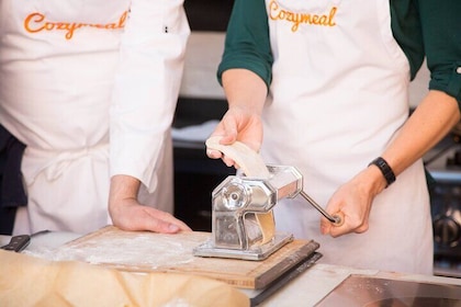 Vegetarian Sicilian Cooking Class With Wine (4-Course Meal)