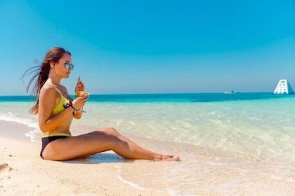 Hula Hula Island by Private Speedboat With Transfer – Hurghada