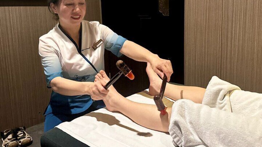 Shanghai Authentic Traditional Chinese Body and Foot Massage