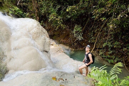 Sticky Waterfall and Mae Ngat Boat Tour from Chiang Mai