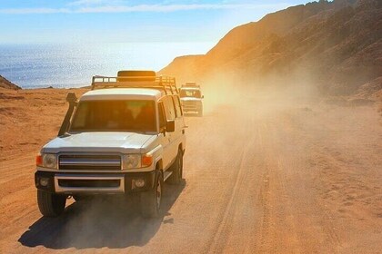 Marsa Alam Super Jeep Safari with Dinner & Show