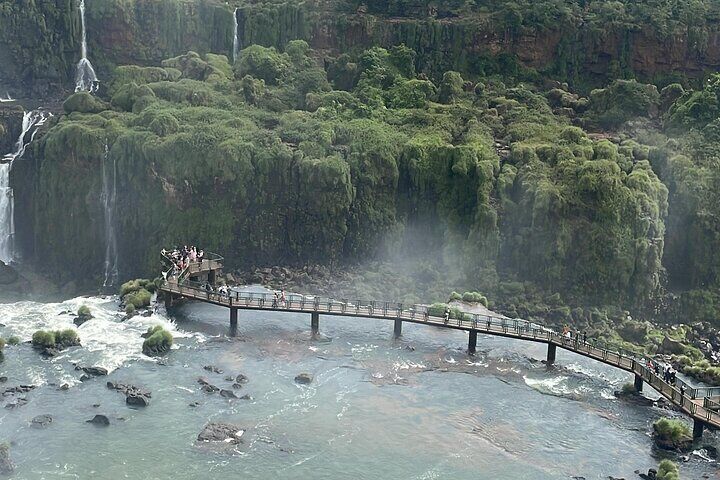 See both sides of the falls in 01 day