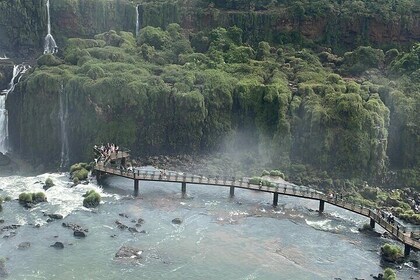 See both sides of the falls in 01 day