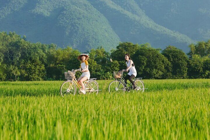  Mai Chau Small Group Tour