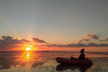 Massaciuccoli Lake: kayak tour with aperitif