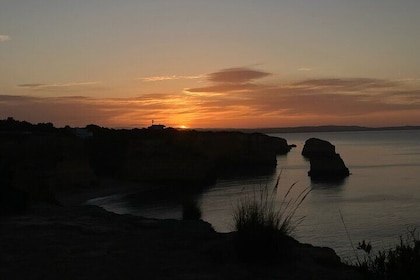 Qigong Experience at Marinha Beach Cliffs – Sunrise or Sunset