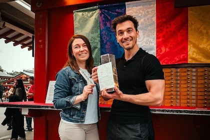 Kamakura Private Custom Tour: Great Buddha, Temples & Coast