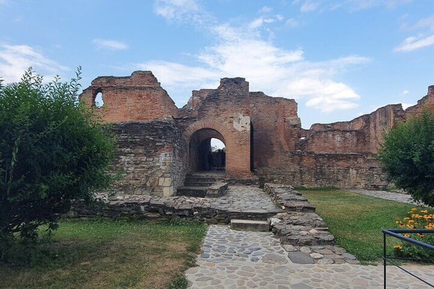 One-Day Vlad the Impaler Royal Court Private Tour from Bucharest