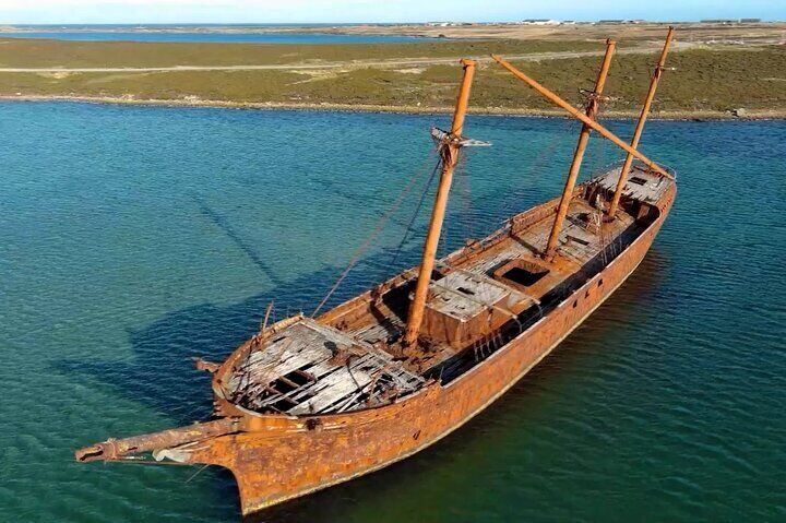 Argentine Cemetery and Historic City Adventure Tour