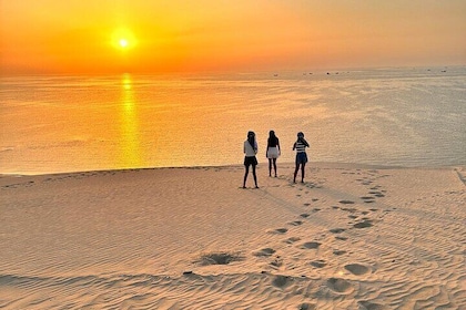 Camel Ride and Breakfast at Doha's Sunrise Desert Safari