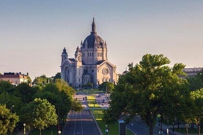 Self Guided Gangster and Ghost Hunt in Saint Paul