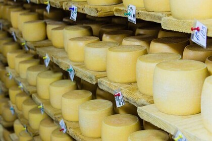Ponta Delgada Walking Food Tour in Azores