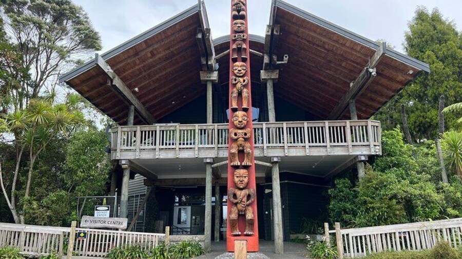 ARATAKI VISITOR CENTER
