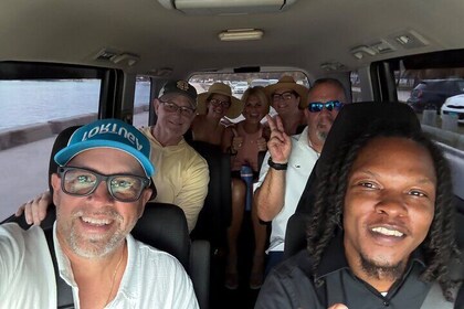 Taste Tour and Capture Nassau Island Experience with Photos