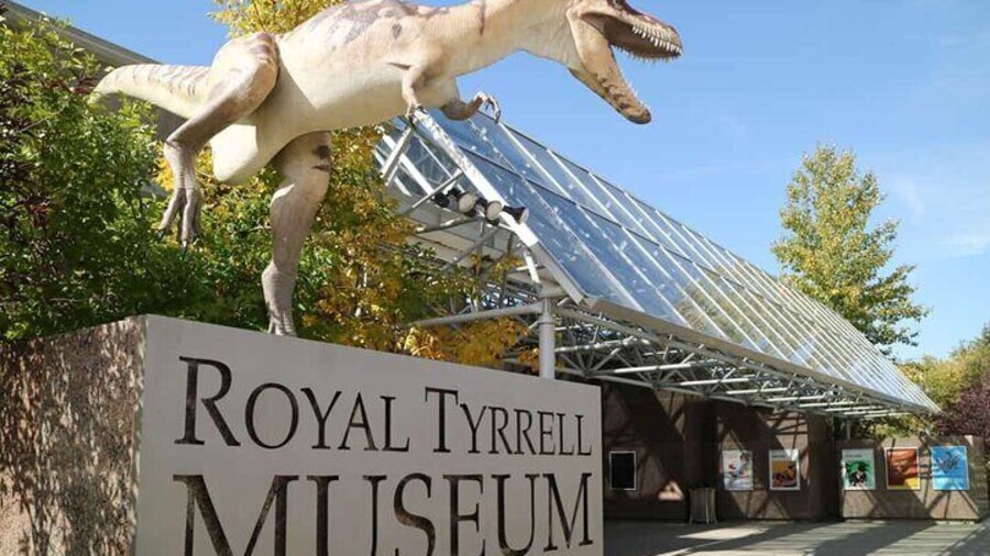 Full Day Drumheller Tour from Calgary by Coach