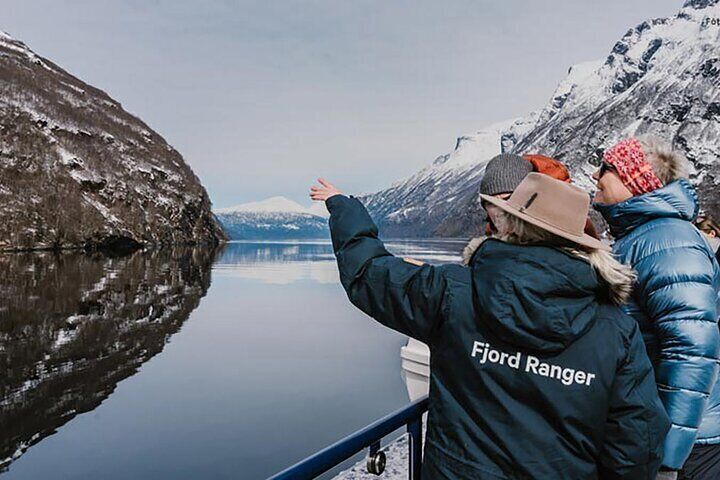 Pointing out Fjordfarms