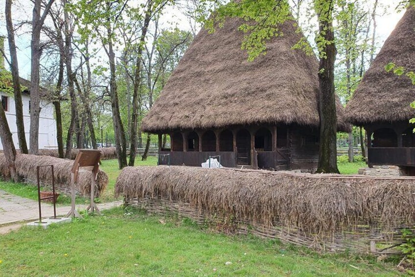 Private Tour Dracula Grave, Ceaușescu Mansion and Village Museum 